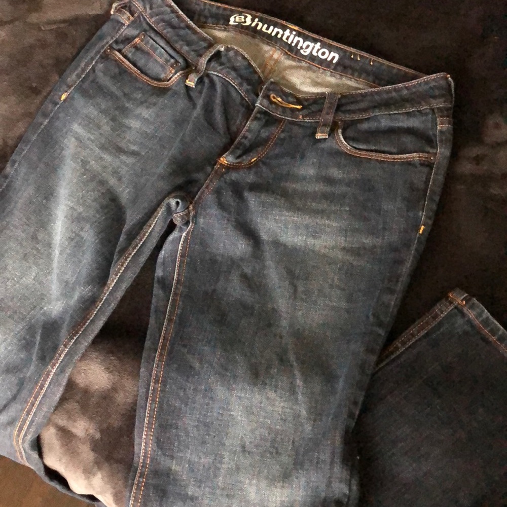 Bullhead Jeans, Huntington style